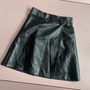 NaaNaa Womens Black Faux Leather Miniskirt A Line US Size 2